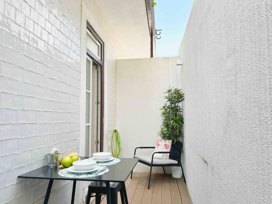 Vila Rosario 3 Studios With Patio By Homeful Homes Lisboa Ngoại thất bức ảnh